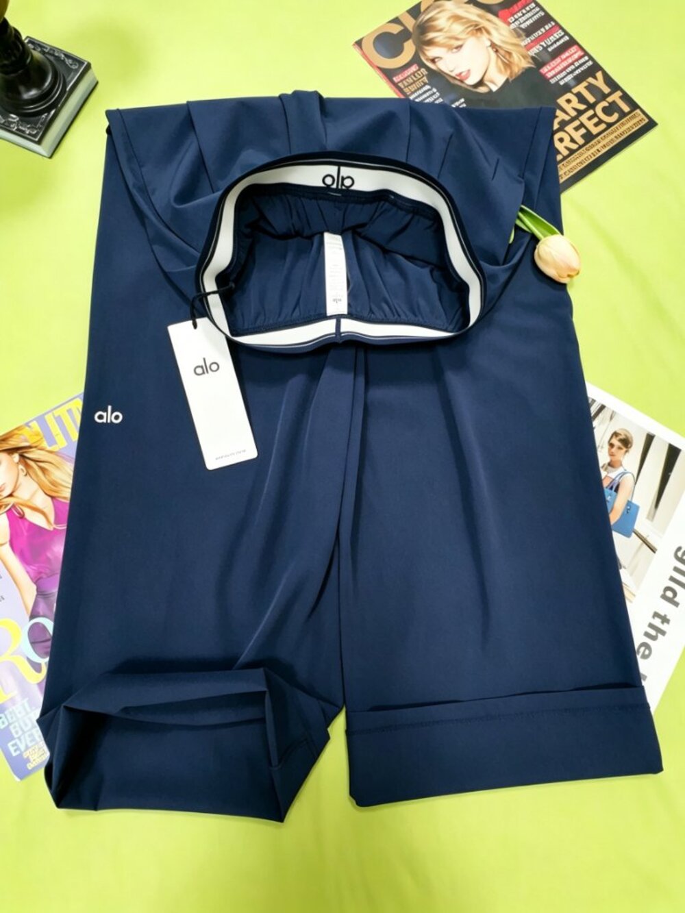 NWT🐋ALO Yoga Navy Suit Up Trouser 30" Inseam🕊️Relaxed Regular Fit - Picture 9 of 13